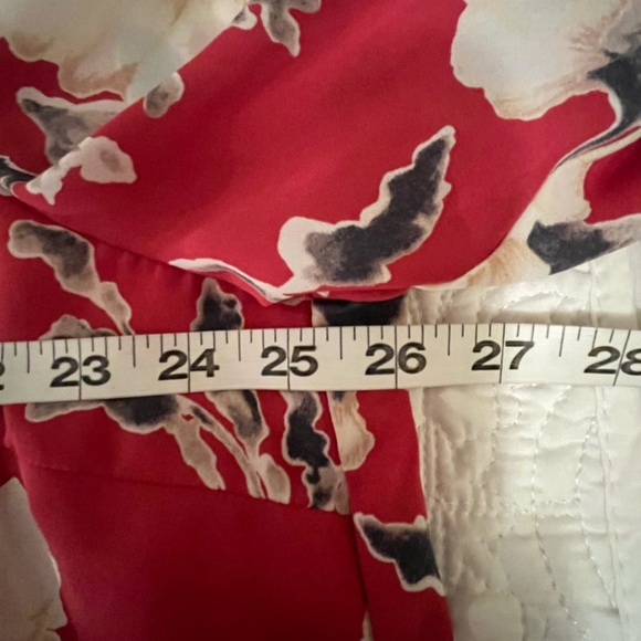 Skies Are Blue Poppy & Cream Floral Blouse, size 2X - Picture 4 of 6